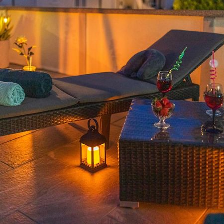 Apartment Tara With Seaview 크르크 외부 사진
