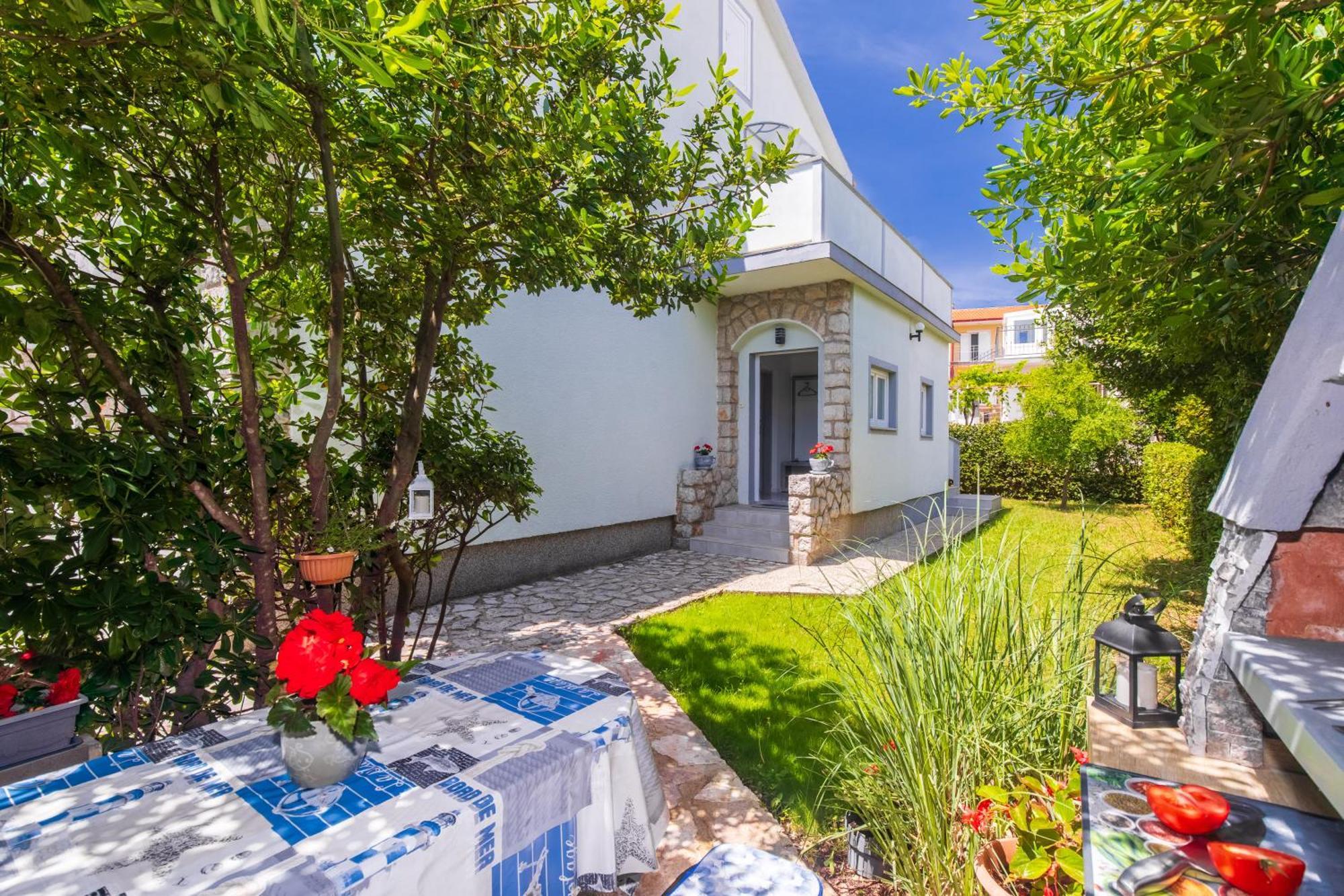 Apartment Tara With Seaview 크르크 외부 사진