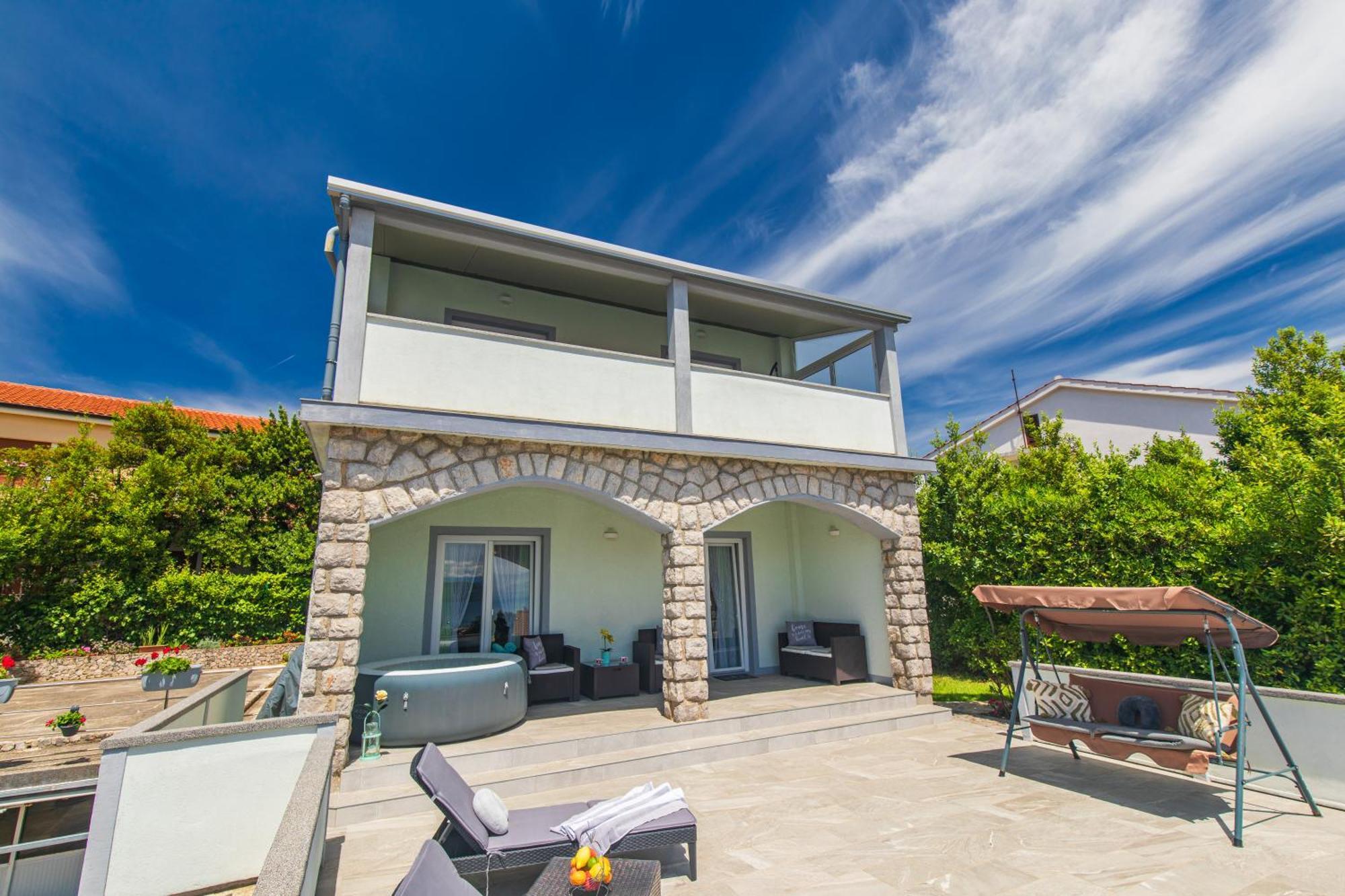 Apartment Tara With Seaview 크르크 외부 사진