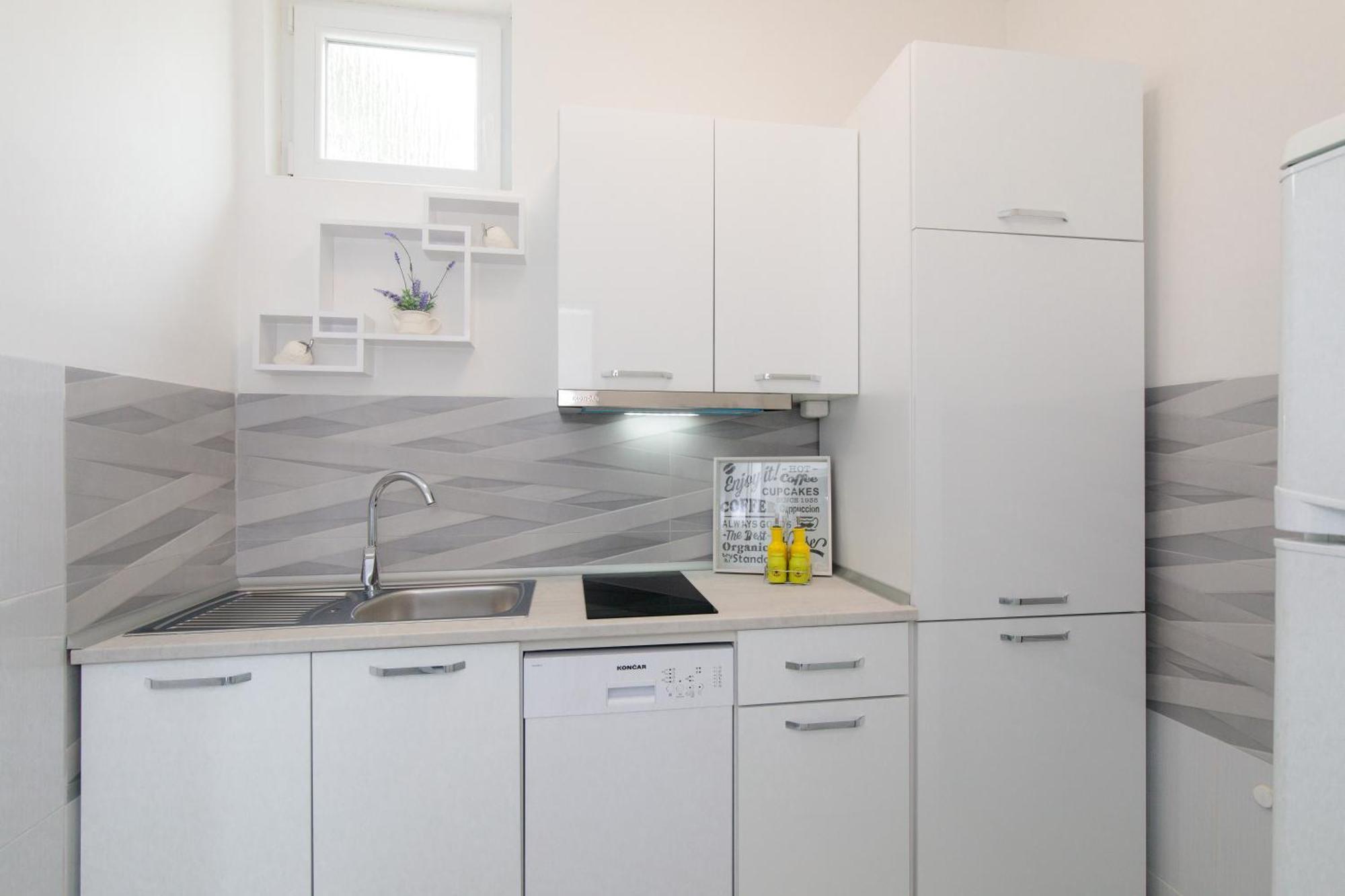 Apartment Tara With Seaview 크르크 외부 사진