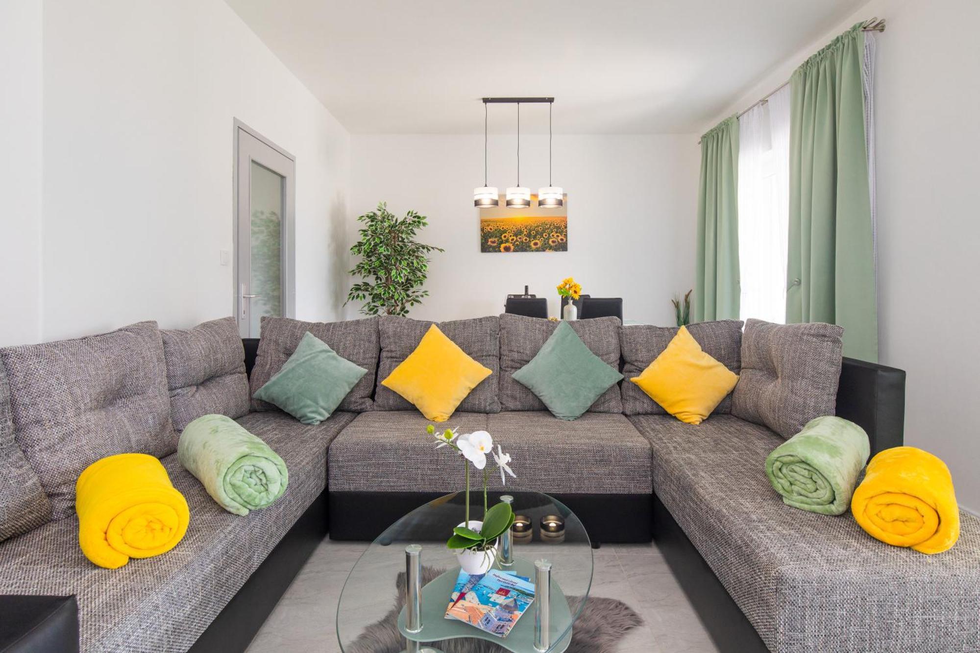 Apartment Tara With Seaview 크르크 외부 사진
